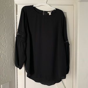 Ava & Viv Black Lace Sleeve Top